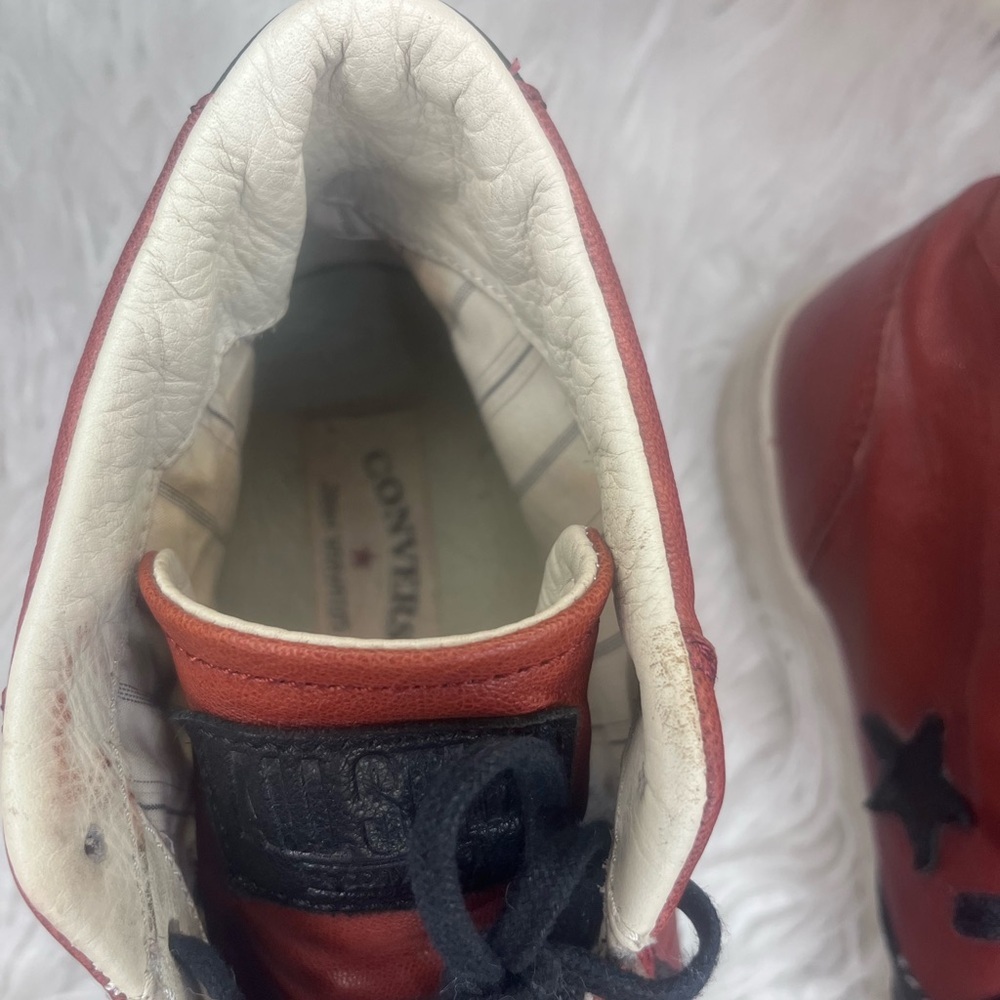 Converse Men's Converse John Varvatos Pro Leather Mid en color burdeos. - Picture 5 of 7